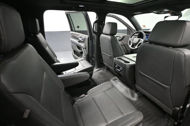 Used 2022 Chevrolet Suburban Z71 w/ Off-Road Capability Package AWD/4WD image 45