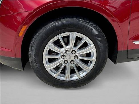 Used 2019 Cadillac XT5 FWD image 8