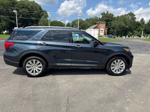 Used 2024 Ford Explorer Limited w/ Equipment Group 301A AWD/4WD image 11