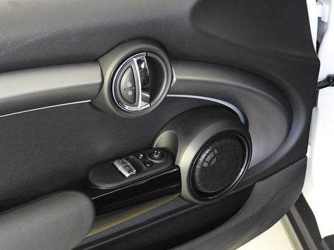 Used 2024 MINI Cooper SE FWD image 12