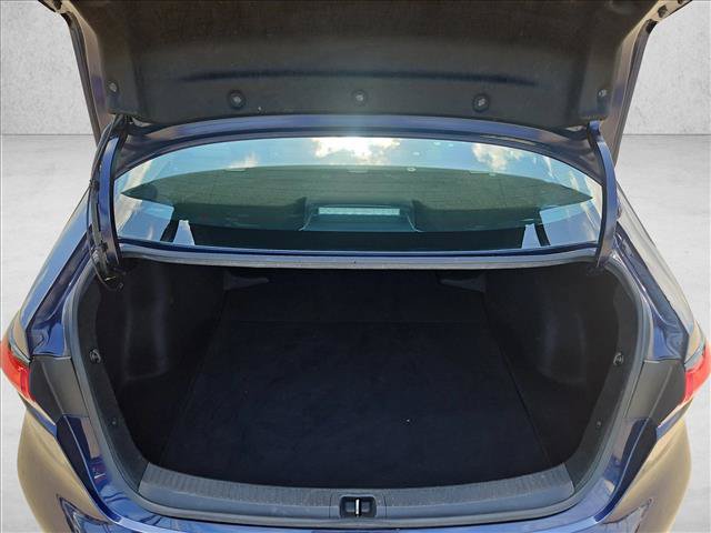 Used 2020 Toyota Corolla LE FWD image 6