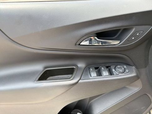 Used 2019 Chevrolet Equinox LT AWD/4WD image 17