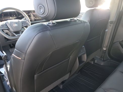 New 2026 Buick Envista Preferred w/ Convenience I Package FWD image 34