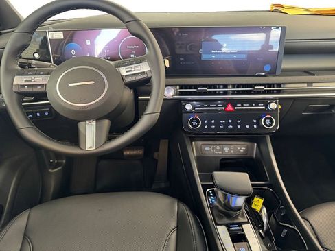 New 2025 Hyundai Santa Cruz Limited AWD/4WD image 10