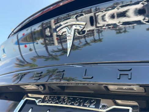 Used 2022 Tesla Model X AWD/4WD image 35