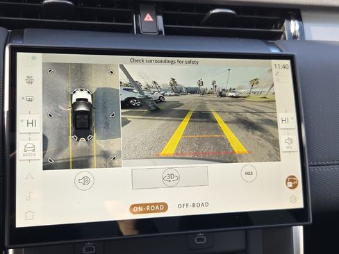 New 2025 Land Rover Discovery Sport Dynamic SE image 26