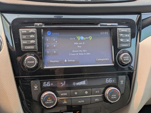 Used 2018 Nissan Rogue Sport SL AWD/4WD image 24