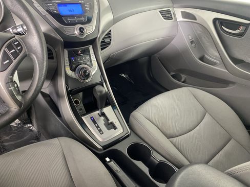 Used 2013 Hyundai Elantra GLS w/ Preferred Pkg FWD image 21