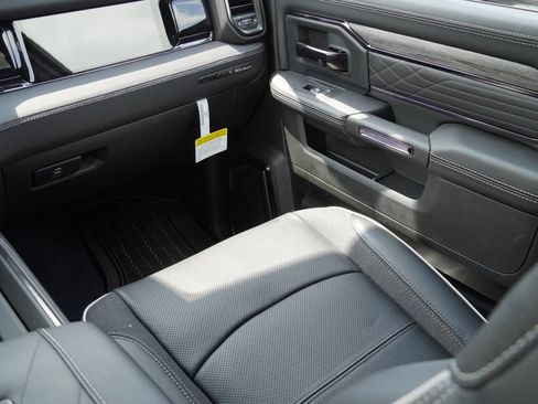 New 2026 RAM 3500 Limited AWD/4WD image 16