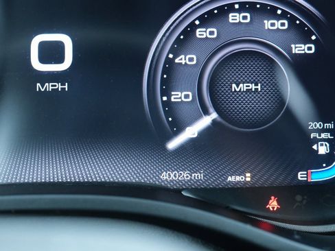 Used 2024 RAM 1500 Limited w/ Body Color Bumper Group image 4