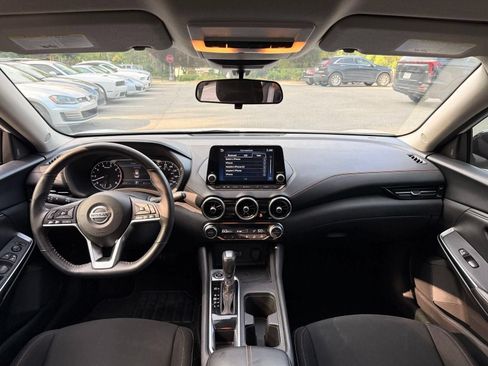 Used 2023 Nissan Sentra SR FWD image 33