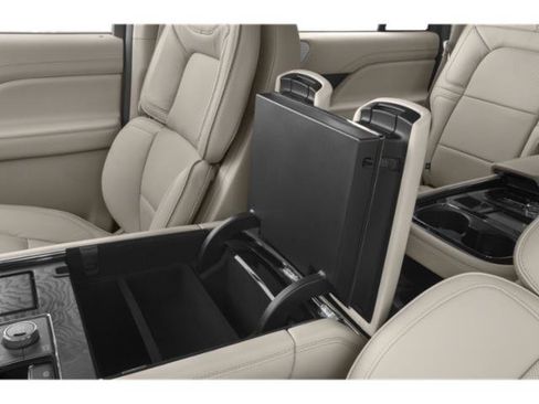Used 2021 Lincoln Navigator Reserve RWD image 15