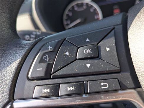 Used 2025 Nissan Sentra SV FWD image 14