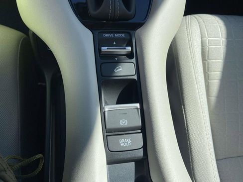 Used 2025 Honda HR-V LX image 21