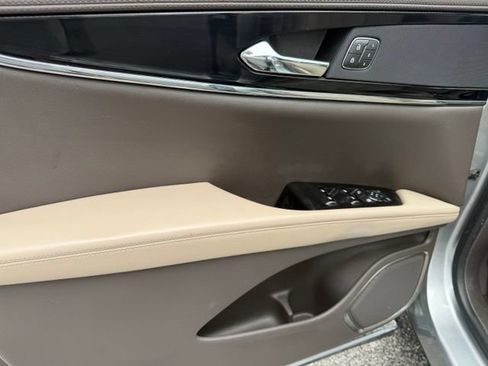Certified 2022 Lincoln Nautilus FWD w/ Premium Package image 12