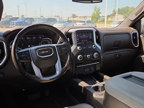 Used 2019 GMC Sierra 1500 SLT w/ SLT Premium Plus Package AWD/4WD image 10