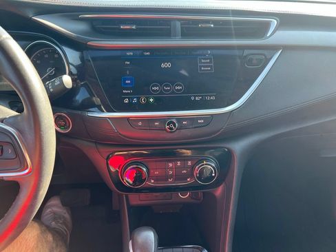 Used 2021 Buick Encore GX Preferred w/ Sport Touring Package FWD image 9