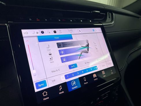 New 2025 Jeep Grand Cherokee Overland w/ Adv Protech Group III image 15