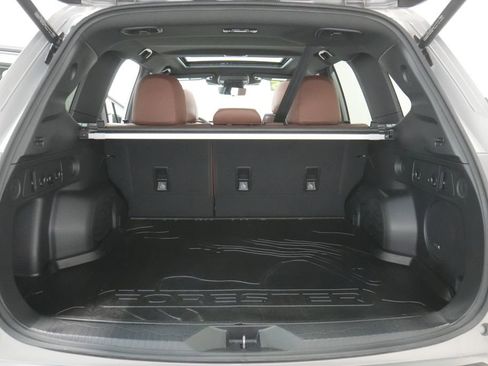 Used 2025 Subaru Forester Touring image 27