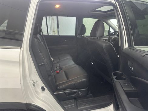 Used 2022 Honda Pilot EX-L image 17