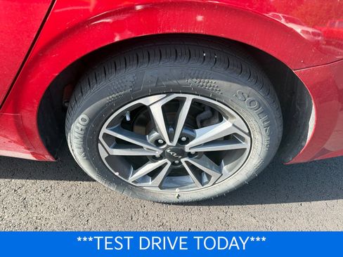Certified 2024 Kia Forte LXS w/ LXS Technology Package FWD image 12