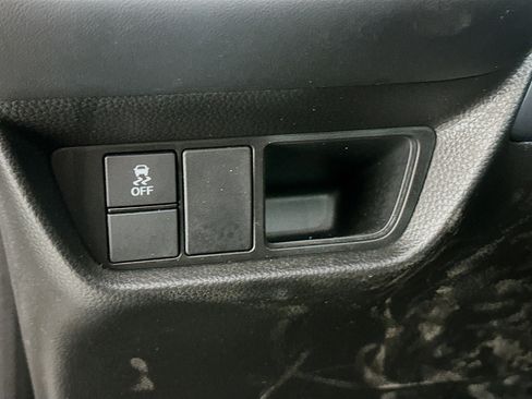 Used 2025 Honda HR-V LX image 16