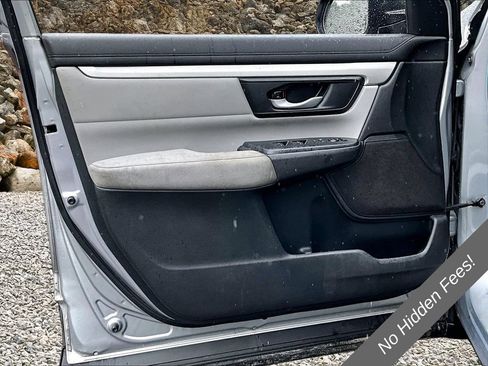 Used 2017 Honda CR-V LX image 16