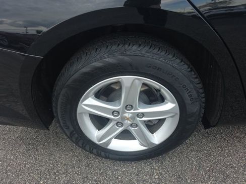 Used 2022 Chevrolet Malibu LS FWD image 10