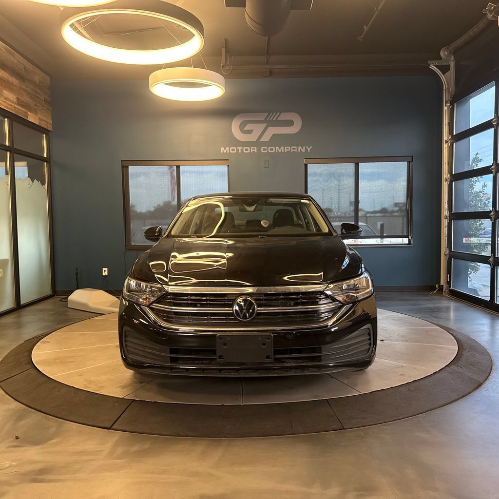Used 2024 Volkswagen Jetta S FWD image 9