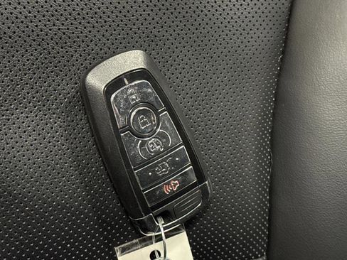 Used 2022 Lincoln Corsair AWD w/ Equipment Group 101A image 27