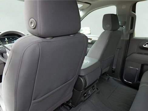 New 2025 GMC Sierra 1500 Elevation image 22