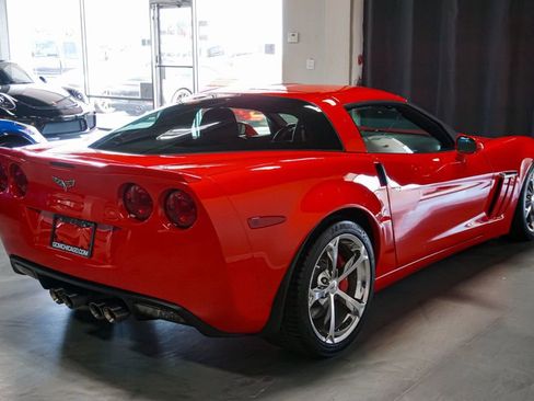 Used 2013 Chevrolet Corvette Grand Sport w/ 2LT Preferred Equipment Group RWD image 7