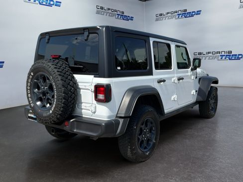 Used 2023 Jeep Wrangler Unlimited AWD/4WD image 5