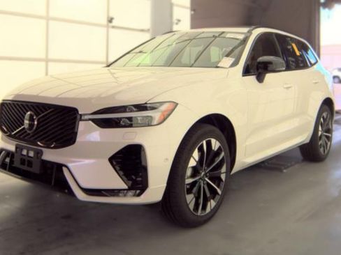 Used 2026 Volvo XC60 B5 Plus AWD/4WD image 1