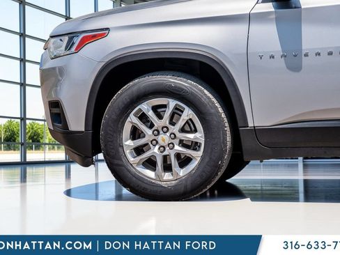 Used 2019 Chevrolet Traverse LS FWD image 32