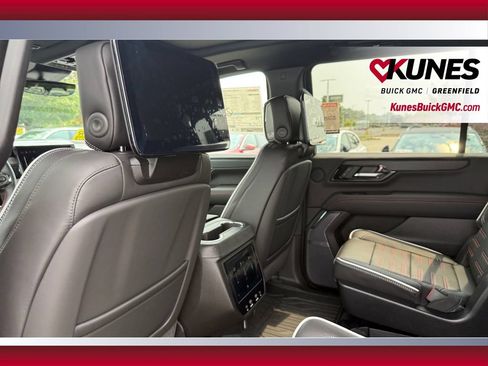 New 2026 GMC Yukon XL AT4 Ultimate w/ LPO, Floor Liner Package AWD/4WD image 31