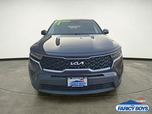 Used 2022 Kia Sorento LX image 6
