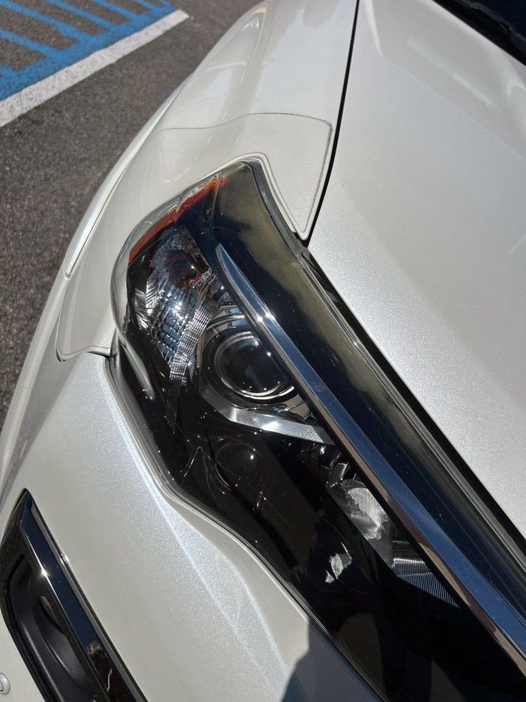 Used 2019 Toyota 4Runner Limited AWD/4WD image 5