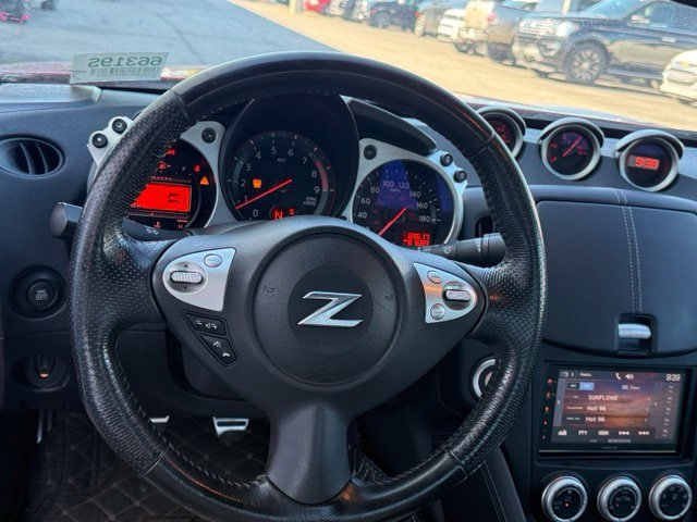 Used 2009 Nissan 370Z Touring w/ Sport Pkg RWD image 21