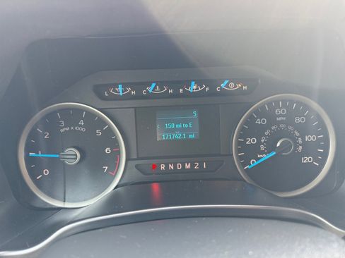 Used 2017 Ford F150 XLT image 16