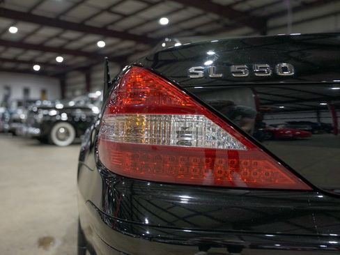 Used 2007 Mercedes-Benz SL 550 image 34