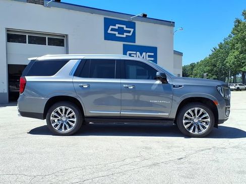 Used 2021 GMC Yukon Denali w/ Denali Ultimate Package AWD/4WD image 30