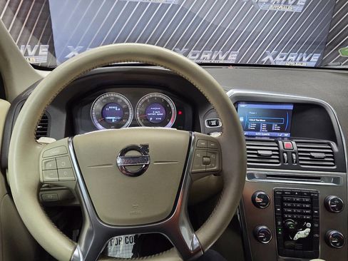 Used 2012 Volvo XC60 T6 R-Design image 20