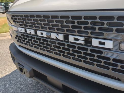 Used 2026 Ford Bronco Badlands AWD/4WD image 33