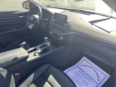 Used 2022 Nissan Altima 2.5 SR image 10