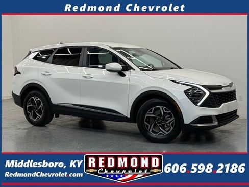 Used 2024 Kia Sportage LX FWD image 1