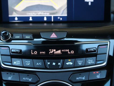 Used 2019 Acura RDX AWD image 25