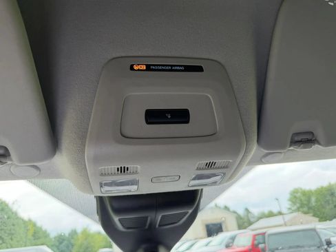 Used 2022 Ford Transit 250 148 High Roof AWD image 25