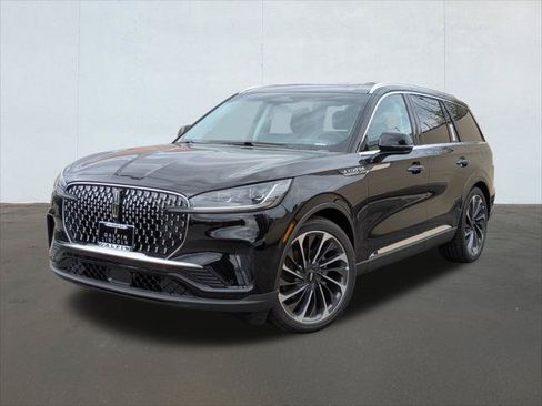 New 2025 Lincoln Aviator Reserve w/ Equipment Group 201A AWD/4WD image 1