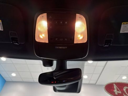 Used 2024 Dodge Durango GT image 32